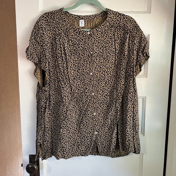 Old Navy Cheetah Print Blouse - Picture 1 of 6